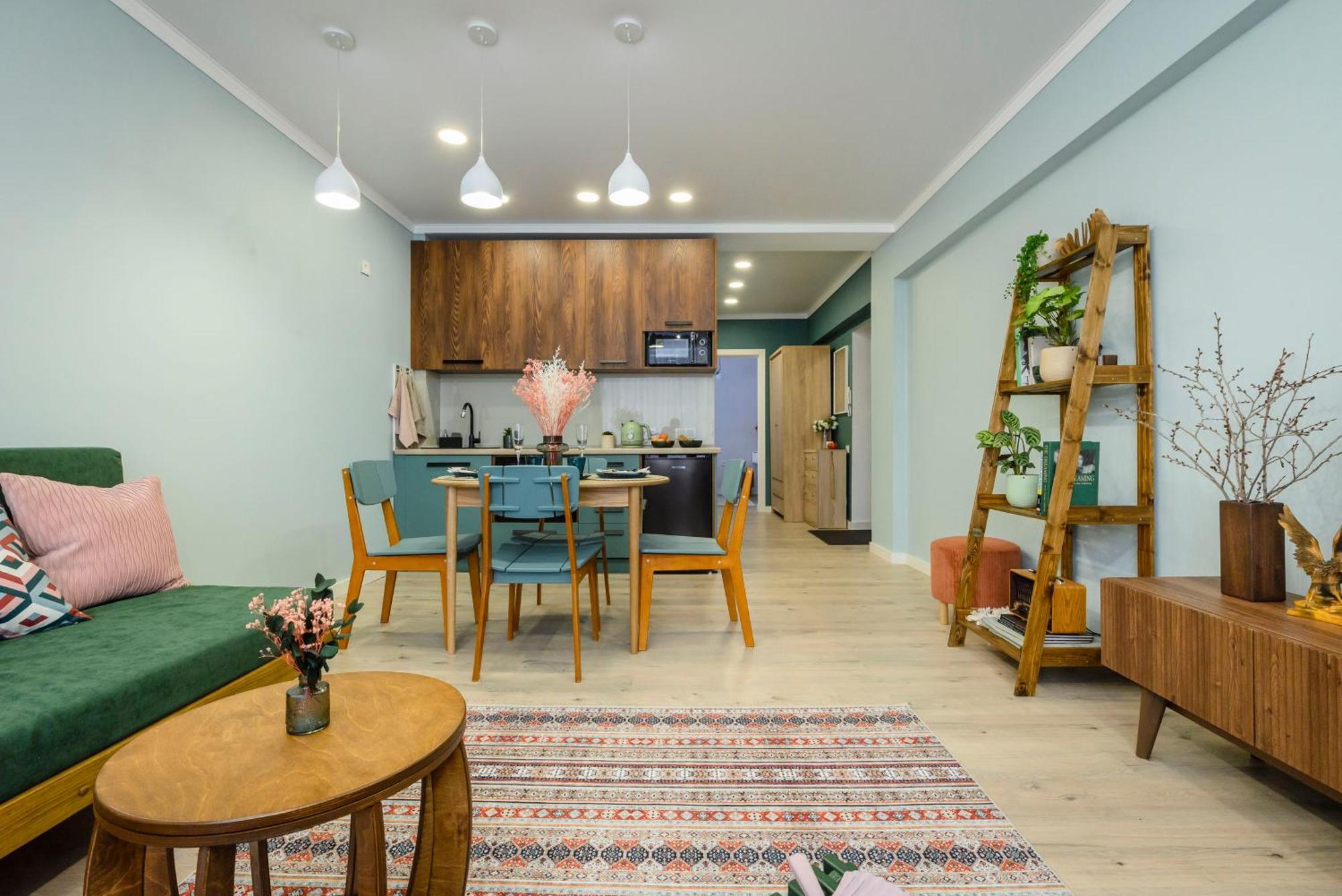 Mid-Century Charm Apartments В Центре Алматы Exterior photo